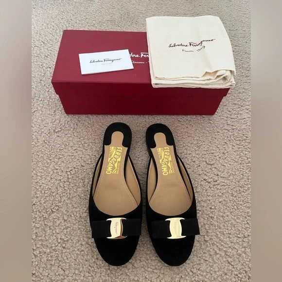 Salvatore Ferragamo Black 'Emile' bow suede mules slide flats Size 6.5C - Picture 1 of 11